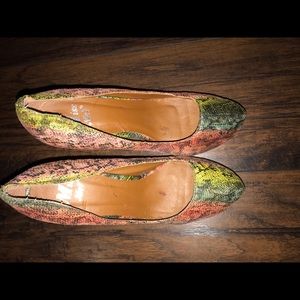 Used Missy snake printed , heels 👠